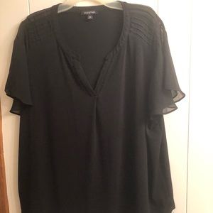 Roz & Ali black blouse